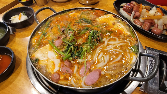 korean food korean army stew budae jiggae